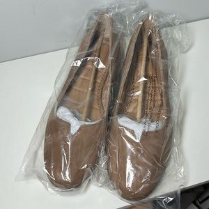 Comfortable suede flats- BRAND NEW